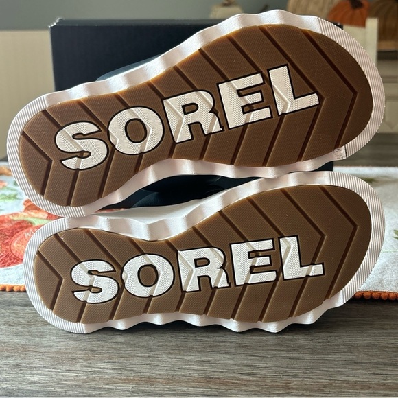 Sorel VIIbe twist slide NIB - Picture 6 of 8